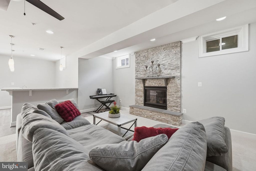 Image 41 of property listing at 9003 CRYSTAL OAKS LN, Upper Marlboro, MD 20772