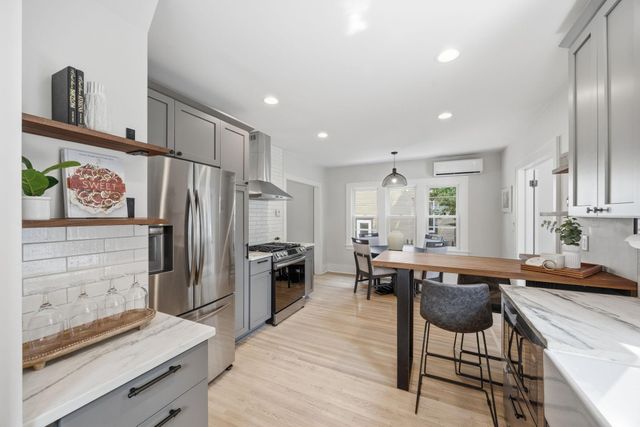 23 W 48th Street, Minneapolis, MN 55419