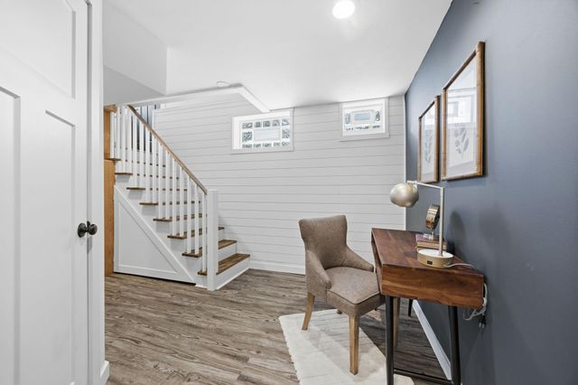 23 W 48th Street, Minneapolis, MN 55419