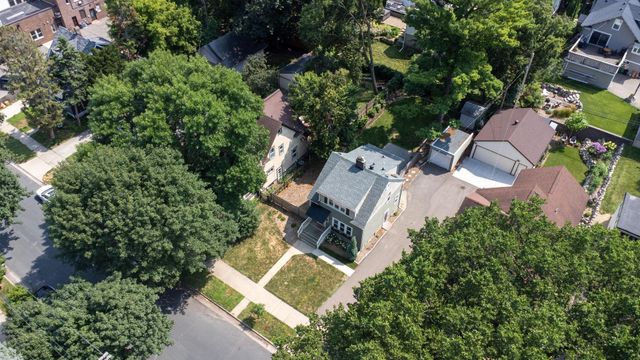23 W 48th Street, Minneapolis, MN 55419