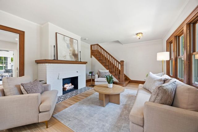 23 W 48th Street, Minneapolis, MN 55419
