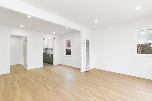 3477 W 71st, Los Angeles, CA 90043