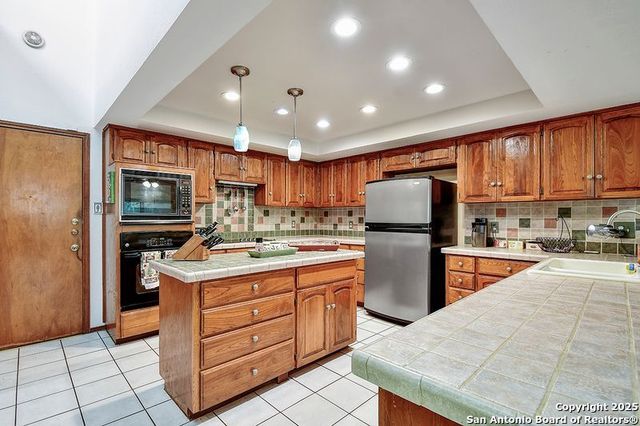 3335 Trailway Park, San Antonio, TX 78247