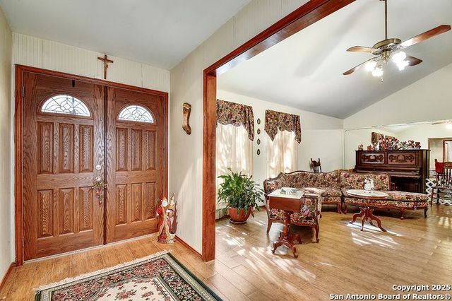 3335 Trailway Park, San Antonio, TX 78247