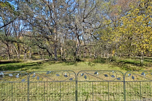 3335 Trailway Park, San Antonio, TX 78247