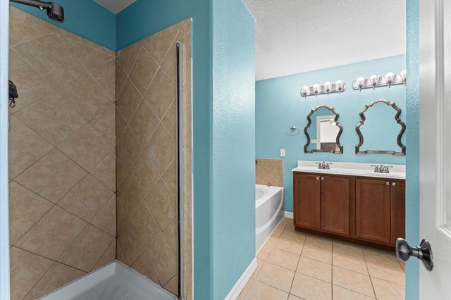 18714 Walden Glen Circle, Humble, TX 77346