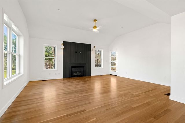 3 Lucy Way, Haverhill, MA 01832