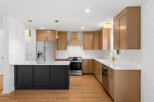 3 Lucy Way, Haverhill, MA 01832