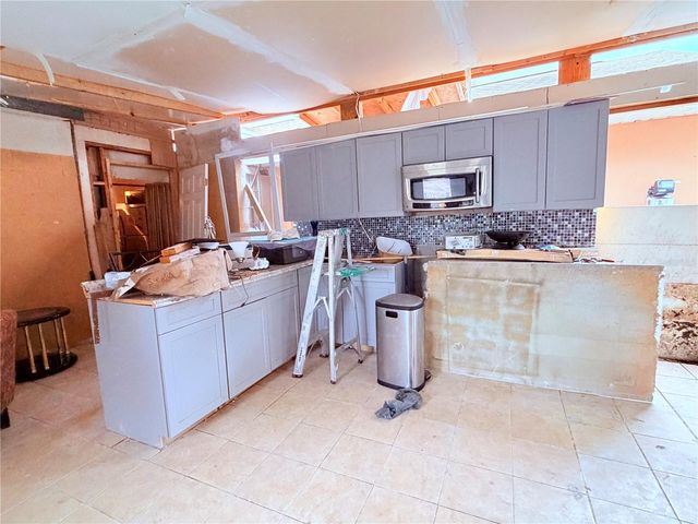 1810 HALLCREST DRIVE, Deltona, FL 32725