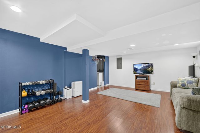215 Mallard Road, Perrysburg, OH 43551