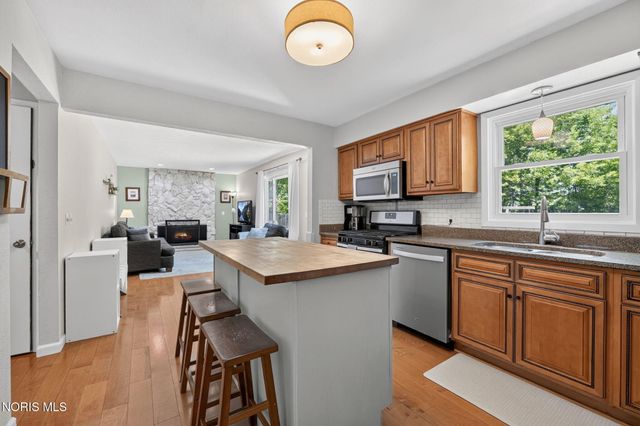215 Mallard Road, Perrysburg, OH 43551
