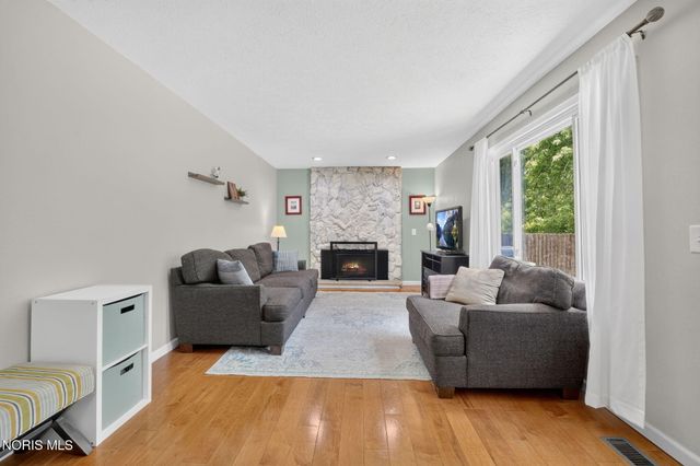 215 Mallard Road, Perrysburg, OH 43551
