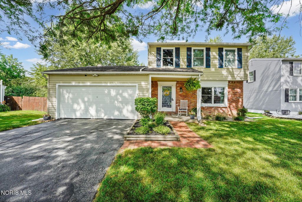 215 Mallard Road, Perrysburg, OH 43551
