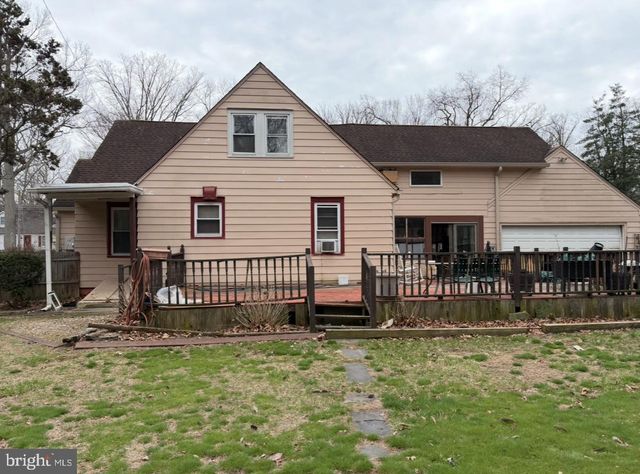 1138 CHIMES TER, Vineland, NJ 08360