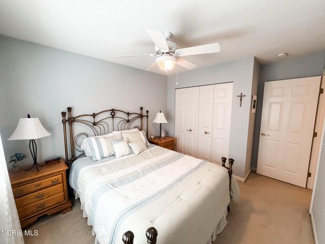 8977 Whispering Pine Curve, Sylvania, OH 43560