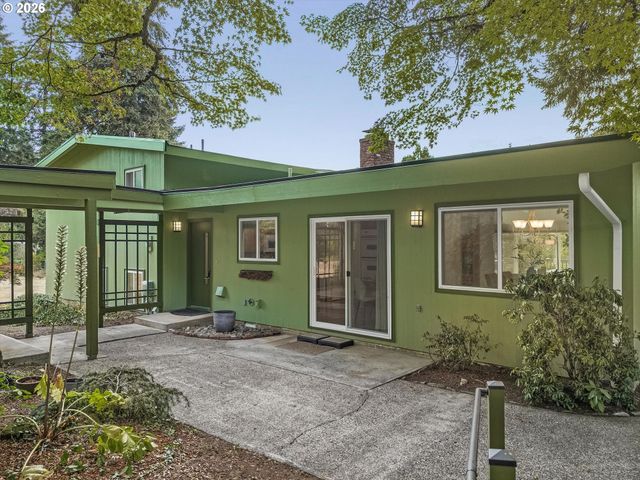16544 Se VAN ZYL Dr, Damascus, OR 97089