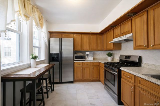 2854 Kingsbridge Terrace, Bronx, NY 10463