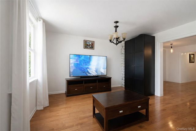 2854 Kingsbridge Terrace, Bronx, NY 10463
