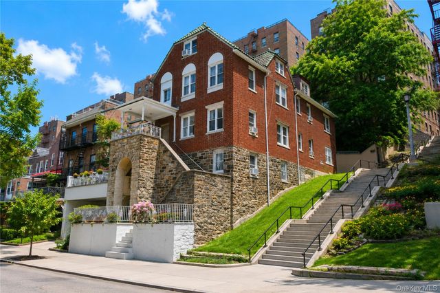 2854 Kingsbridge Terrace, Bronx, NY 10463