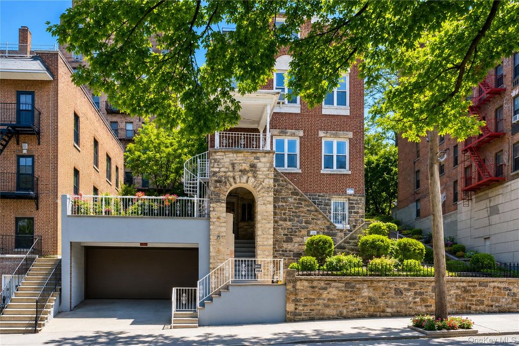 2854 Kingsbridge Terrace, Bronx, NY 10463 — photo 2