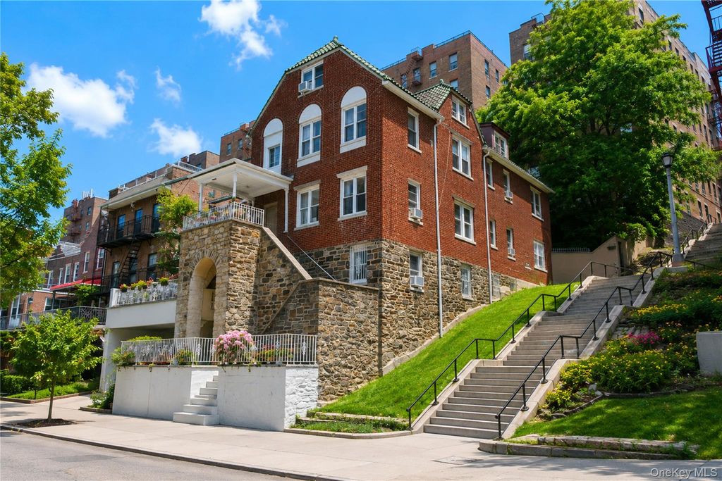 2854 Kingsbridge Terrace, Bronx, NY 10463 — photo 3