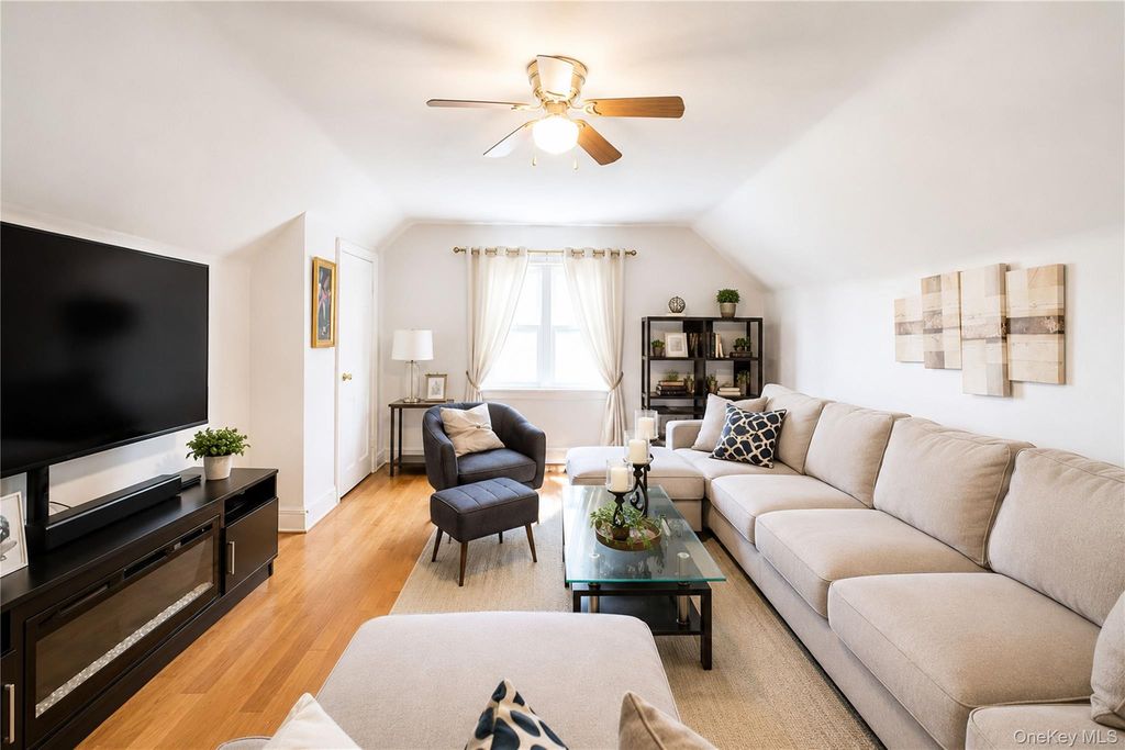 2854 Kingsbridge Terrace, Bronx, NY 10463 — photo 4
