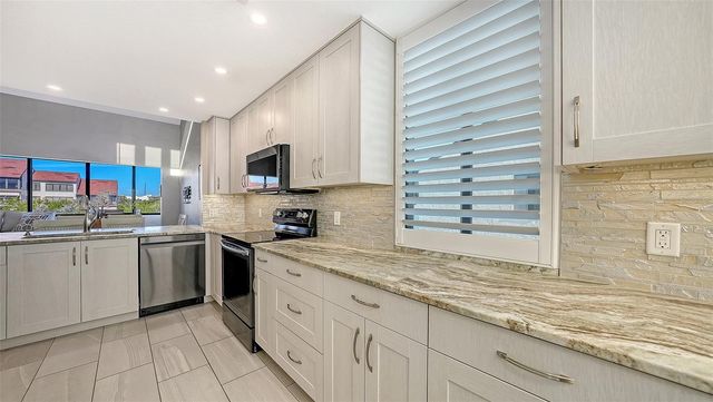 6265 MIDNIGHT PASS ROAD 306, Sarasota, FL 34242