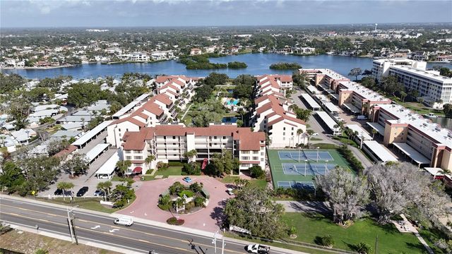 6265 MIDNIGHT PASS ROAD 306, Sarasota, FL 34242