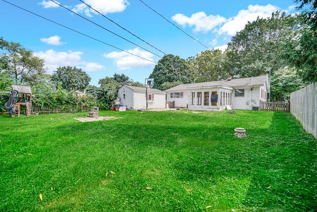 223 S Randall Road, Aurora, IL 60506