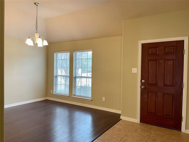 605 Knollwood Trail Court, Oak Point, TX 75068