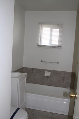 837 6th St, Vallejo, CA 94590