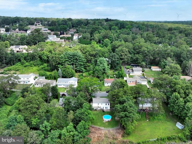 382 OHIO AVE, Shenandoah, PA 17976
