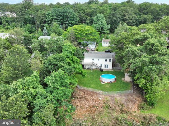 382 OHIO AVE, Shenandoah, PA 17976