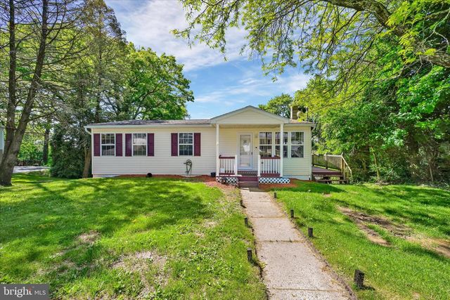 382 OHIO AVE, Shenandoah, PA 17976