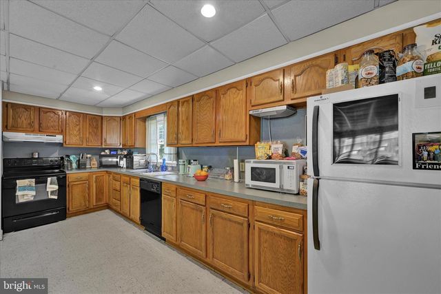 382 OHIO AVE, Shenandoah, PA 17976