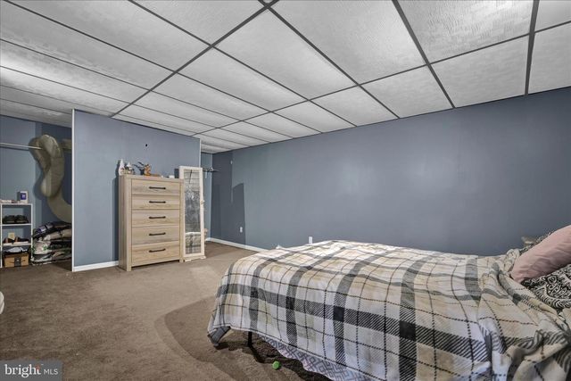 382 OHIO AVE, Shenandoah, PA 17976
