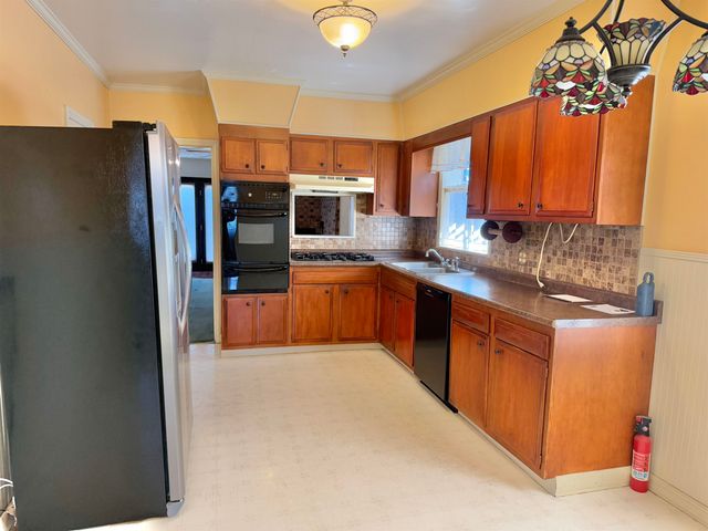 4123 Auburn Road, Huntington, WV 25704