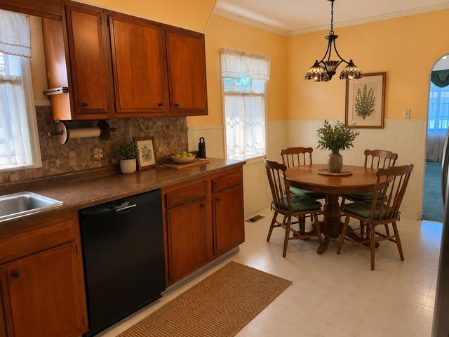 4123 Auburn Road, Huntington, WV 25704