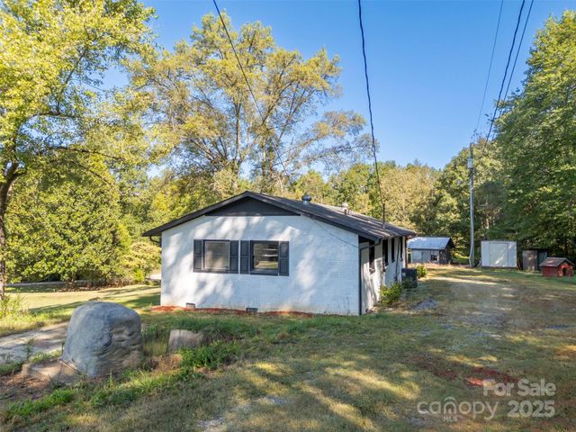350 Oscar Justice Road, Rutherfordton, NC 28139