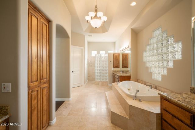 6243 E CAMELBACK Road, Scottsdale, AZ 85251