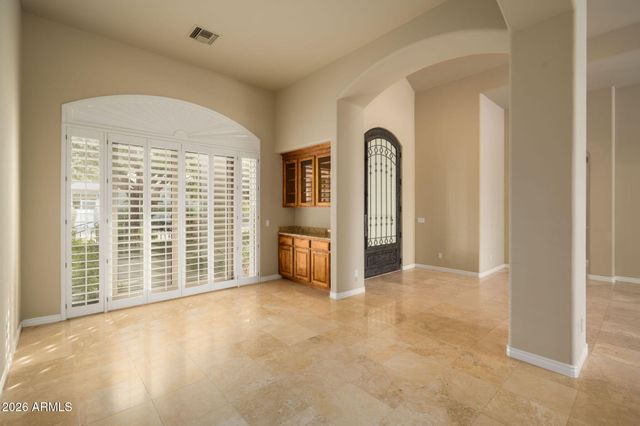 6243 E CAMELBACK Road, Scottsdale, AZ 85251