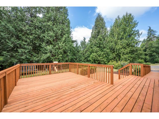 194 BALL PARK Dr, Kelso, WA 98626