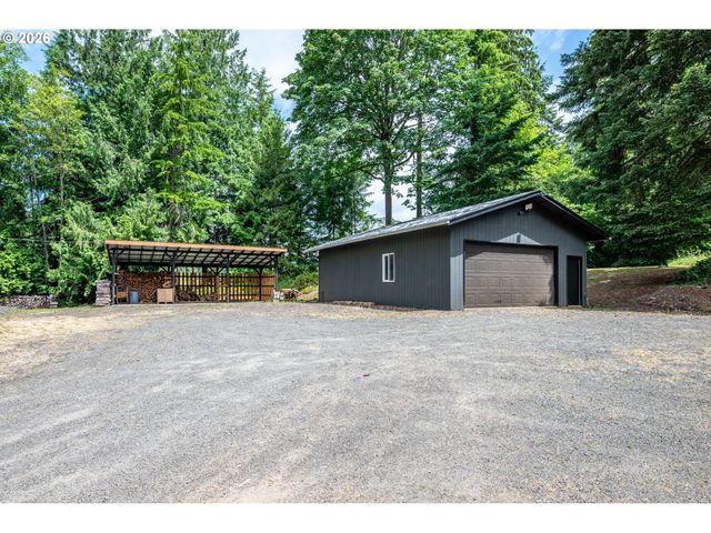 194 BALL PARK Dr, Kelso, WA 98626