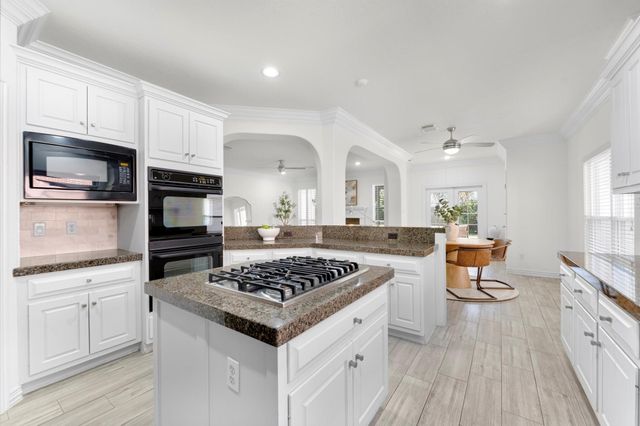 1622 Cottage Landing Lane, Houston, TX 77077