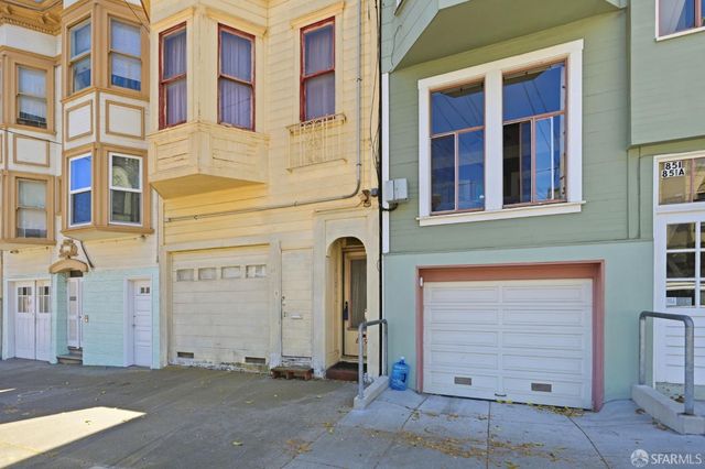 847 Greenwich Street, San Francisco, CA 94133