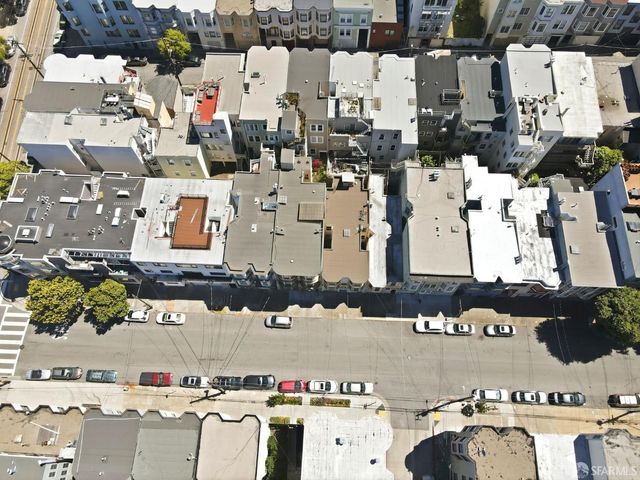 847 Greenwich Street, San Francisco, CA 94133