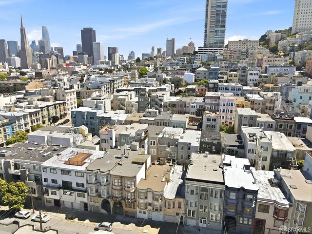 847 Greenwich Street, San Francisco, CA 94133