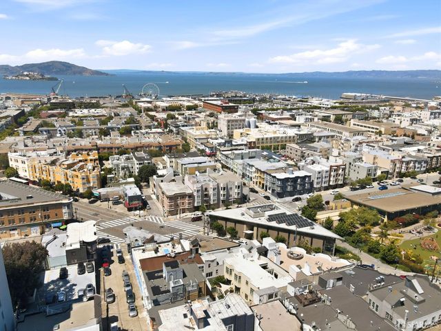 847 Greenwich Street, San Francisco, CA 94133