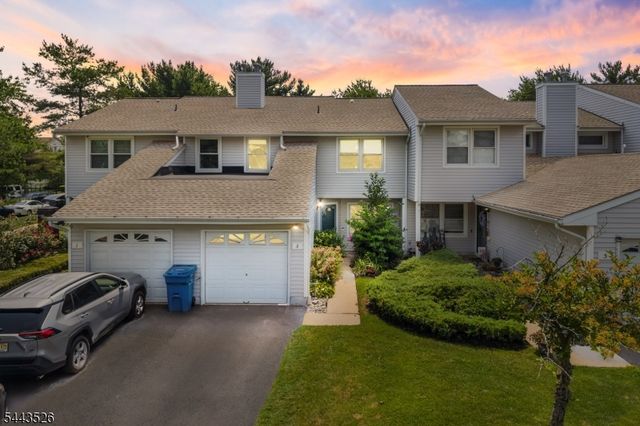 3 Sandpiper Dr, Sayreville Boro, NJ 08859