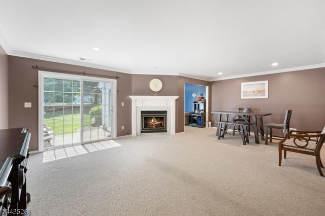 3 Sandpiper Dr, Sayreville Boro, NJ 08859
